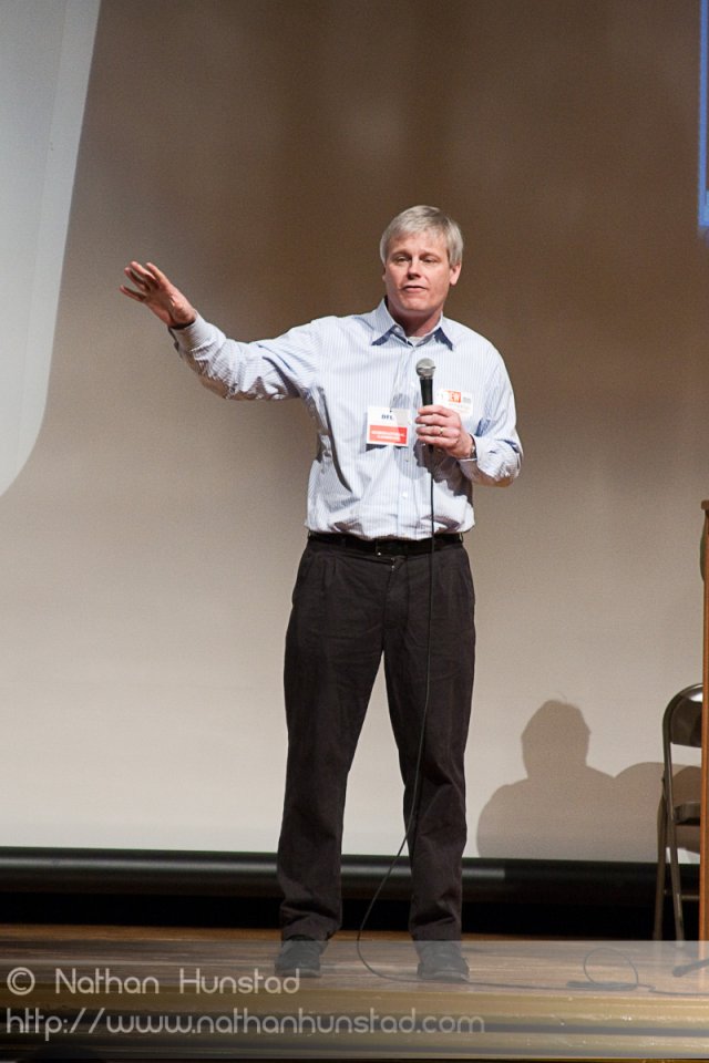 Representative Paul Thissen, also running for governor, addresse